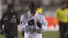 Roberto Alavardo se lamenta tras el partido contra Canad&aacute;