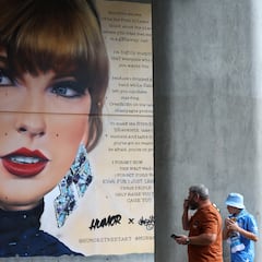 She started in high school with a $300 sewing machine, and now Taylor Swift wears her clothes