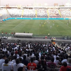 El minuto que marcó la molestia del público con Gualberto Jara