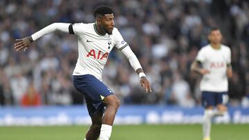 London (United Kingdom), 17/09/2022.- Emerson Royal of Tottenham in action during the English Premier League soccer match between Tottenham Hotspur and Leicester City in London, Britain, 17 September 2022. (Reino Unido, Londres) EFE/EPA/VINCENT MIGNOTT EDITORIAL USE ONLY. No use with unauthorized audio, video, data, fixture lists, club/league logos or 'live' services. Online in-match use limited to 120 images, no video emulation. No use in betting, games or single club/league/player publications