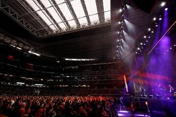 27/04/24 
PRIMER CONCIERTO ESTADIO SANTIAGO BERNABEU 

