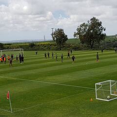 Entre risas y buen rollo, el Tri cerró filas para medirse a Chile