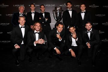 El equipo de Europa posa en la cena de gala de la Laver Cup.