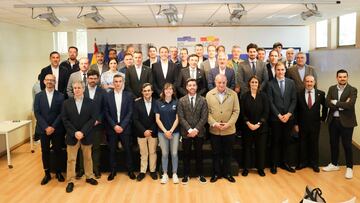 Foto de familia del acto de ADESP en el CSD.