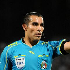 Marco Rodríguez: "Conmigo, Gignac no hubiera durado ni dos minutos en el campo"