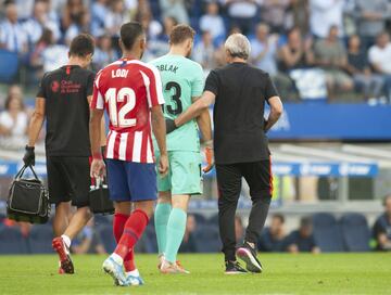 Oblak se retira después de recibir un tremendo golpe 