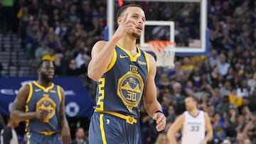 December 17, 2018; Oakland, CA, USA; Golden State Warriors guard Stephen Curry (30) celebrates after recording his 15,000 career point against the Memphis Grizzlies during the second quarter at Oracle Arena. Mandatory Credit: Kyle Terada-USA TODAY Sports