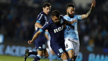 Racing completó su noche mágica ante Temperley