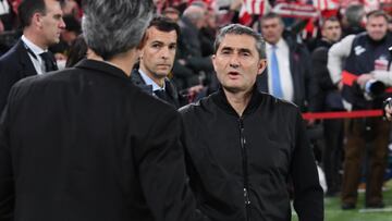 13/01/24 PARTIDO PRIMERA DIVISION
ATHLETIC DE BILBAO - REAL SOCIEDAD
SALUDO ENTRENADORES
ERNESTO VALVERDE E IMANOL ALGUACIL