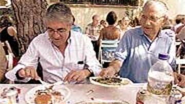 Dani disfrutó de la sardinada.