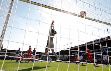 Euro 2017: Germany held by Sweden as Russia surprise Italy