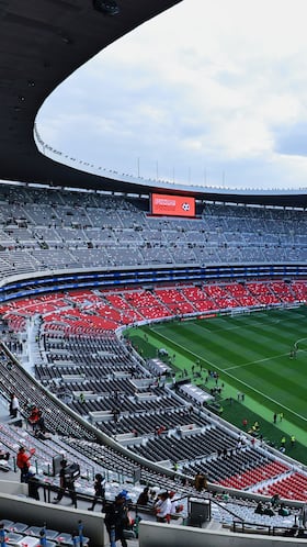 Quitaron asientos en la parte central del Estadio Azteca