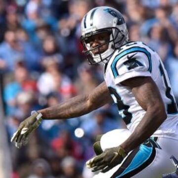 Ni Ted Ginn Jr. ni Coty Sensabaugh consiguen controlar el balón, pero a veces da gusto ver que una imagen llegó a la redacción únicamente porque el fotógrafo pensó que era magnífica.