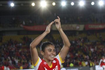 Partidazo en El Campín entre Santa Fe y América de Cali, por las semifinales del fútbol femenino.