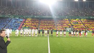 Emotivo homenaje del Elche a las víctimas de la DANA