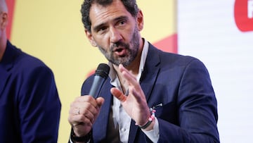 Jorge Garbajosa, ex jugador de baloncesto y Presidente de FIBA Europa, participa en la mesa "El Futuro del Basket. Construyendo el ma?ana del Baloncesto" durante la jornada inaugural del "Sports Summit Madrid 2025" que se celebra en las instalaciones de IFEMA, en Madrid.