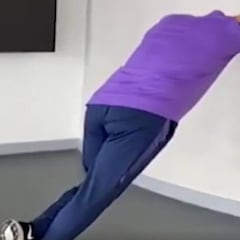 Ni él mismo se imaginaba tener que hacer esto: el entrenamiento de Mourinho por webcam...