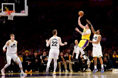 Luka Doncic y sus modestos nmeros en su debut con Los Angeles Lakers