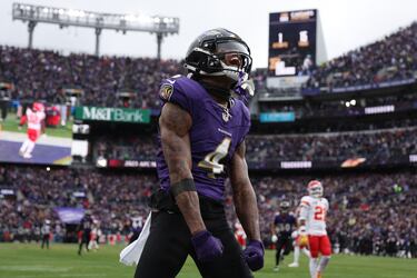 Dos errores de novato derrumban el gran partido de Zay Flowers