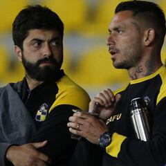 Futbolistas que cumplen la regla para cambiar de club en junio