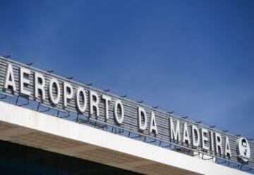 Cristiano, muy feliz en el aeropuerto de Madeira