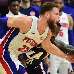 Blake Griffin se venga de sus ex de los Clippers con 44 puntazos