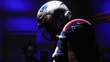 FOXBOROUGH, MA - OCTOBER 04: Trent Brown #77 of the New England Patriots stands in the tunnel before the game against the Indianapolis Colts at Gillette Stadium on October 4, 2018 in Foxborough, Massachusetts.   Adam Glanzman/Getty Images/AFP
 == FOR NEWSPAPERS, INTERNET, TELCOS &amp; TELEVISION USE ONLY ==