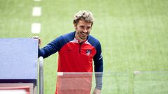 Griezmann, sonriente. El francés estará en el banquillo ante la Unión Deportiva Las Palmas.