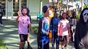 Atención al disfraz de Messi de un chico de la academia de Inter Miami para Halloween
