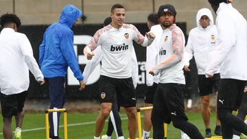 22/10/19
VALENCIA CF
ENTRENAMIENTO PREVIA CHAMPIONS
RODRIGO MORENO
FRANCIS COQUELIN