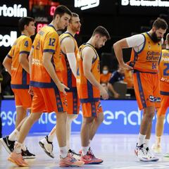 El brote de COVID en el Valencia fuerza otro aplazamiento