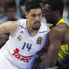 ¿Se queda Ayón sin opciones? Udoh seguirá en el Fenerbahçe