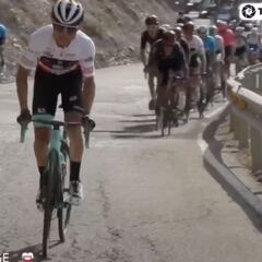 Esteban Chaves gana la etapa reina tras este potente ataque