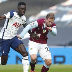 Tottenham golea a Burnley y Davinson pasa la prueba