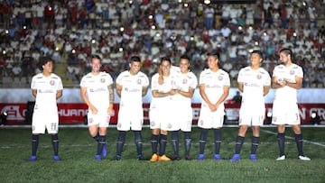 El equipo de Nicol&aacute;s C&oacute;rdova, despu&eacute;s de vencer a C&eacute;sar Vallejo, festej&oacute; en la noche de Trujillo y los jugadores fueron grabados y fotografiados.