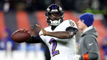 Amidst Tua Tagovailoa's recent concussion and uncertainty about his future, the Dolphins have signed quarterback Tyler Huntley ahead of their Week 3 game.