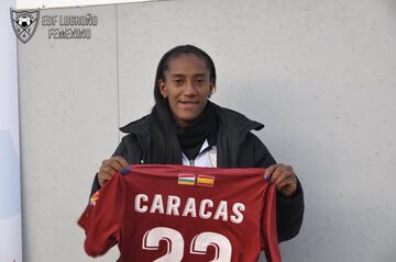 La defensora colombiana de 22 años es nueva jugadora del EDF Logroño Femenino de Espa{a. Llega tras haber jugado con el Atlético Huila. Fue campeona de la Copa Libertadores y ganó medalla de oro en los Panamericanos con la Selección Colombia Femenina. 