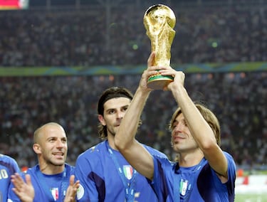 Pirlo firm¨® en 2006... ?por el Madrid!