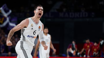 Alberto Abalde celebra la victoria del Madrid ante el Barça en la Euroliga.