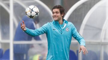 Marcos Alonso es uno de los fijos para Antonio Conte.