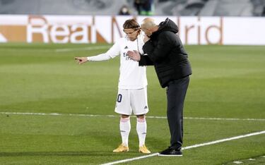 Real Madrid fail to spark against 10-man Athletic