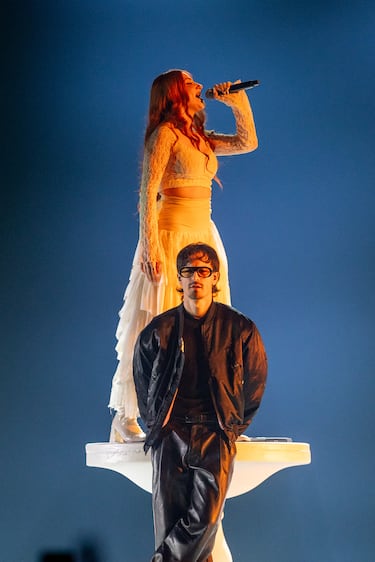 Tony Grox & LUCYCALYS durante la celebración de la primera semifinal del Benidorm Fest.