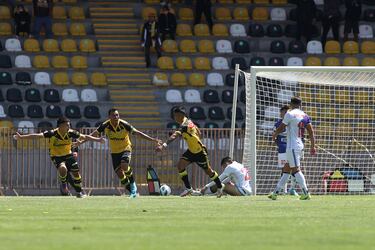 “¿Qué le están dando a Joe?”: la historia tras el sorpresivo goleador chileno del Torneo