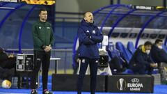 ZAGREB, CROATIA - APRIL 08: Damir Krznar, Head Coach of Dinamo Zagreb looks on during the UEFA Europa League Quarter Final First Leg match between Dinamo Zagreb and Villarreal at Stadion Maksimir on April 08, 2021 in Zagreb, Croatia. Sporting stadiums aro