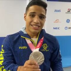 Carlos Serrano: "Estamos luchando por el sueño dorado"