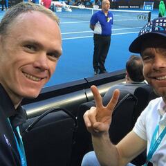 Froome y Evans ven juntos a Federer en el Open de Australia