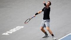 Andy Murray, durante su partido contra Borna Coric en el Masters 1.000 de Par&iacute;s.