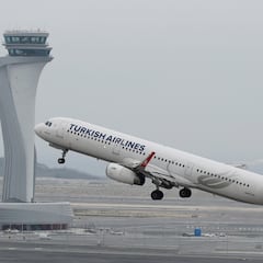 Muere un piloto de Turkish Airlines en pleno vuelo