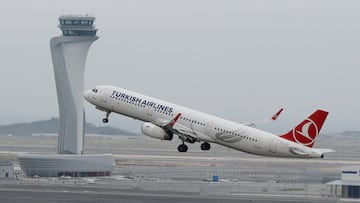 Muere un piloto de Turkish Airlines en pleno vuelo