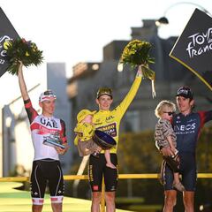 Vingegaard topples brave Pogacar in riveting Tour